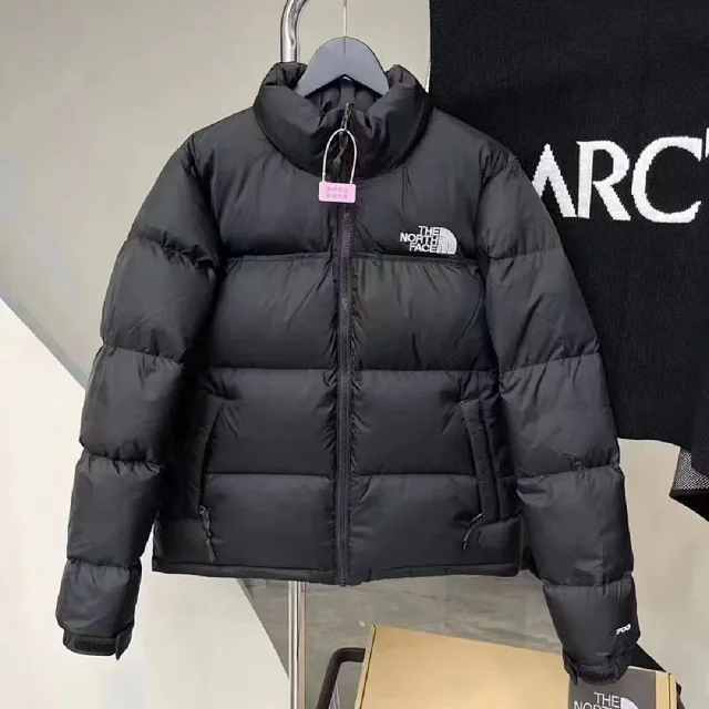 The North Face Down Jackets Color-Block Stand-Collar Puffer Jacket product detail image 2