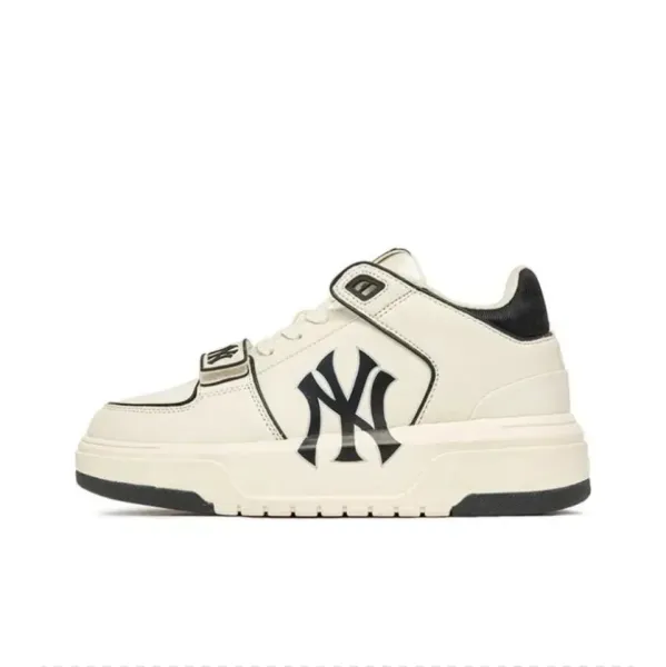 MLB New York Yankees Chunky Sneakers White/Black - 1
