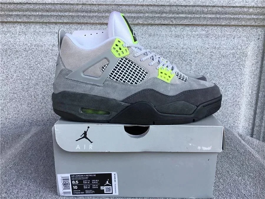 Air Jordan 4 Grey an