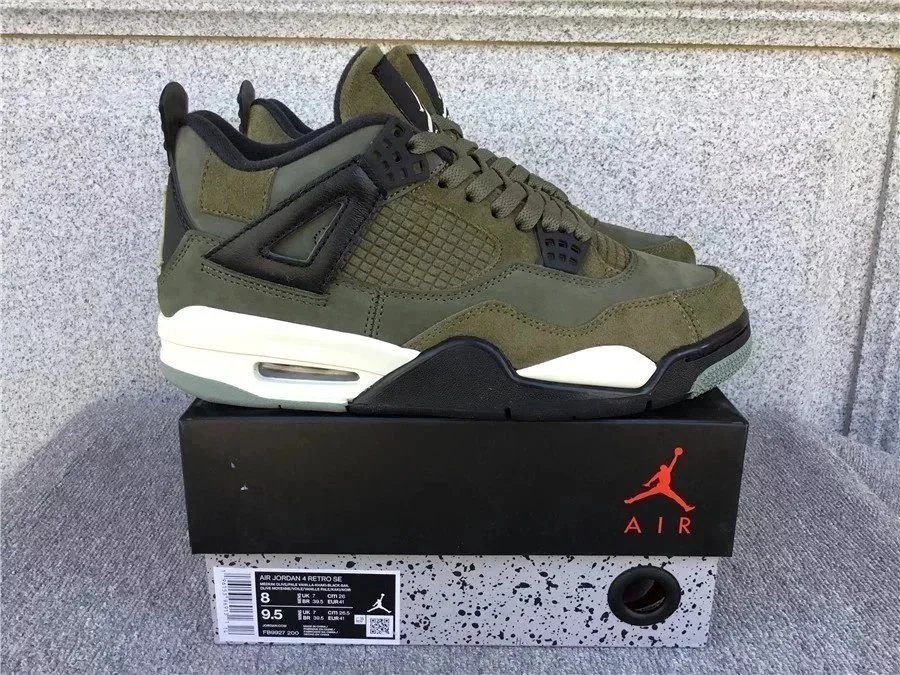 Air Jordan 4 Retro S