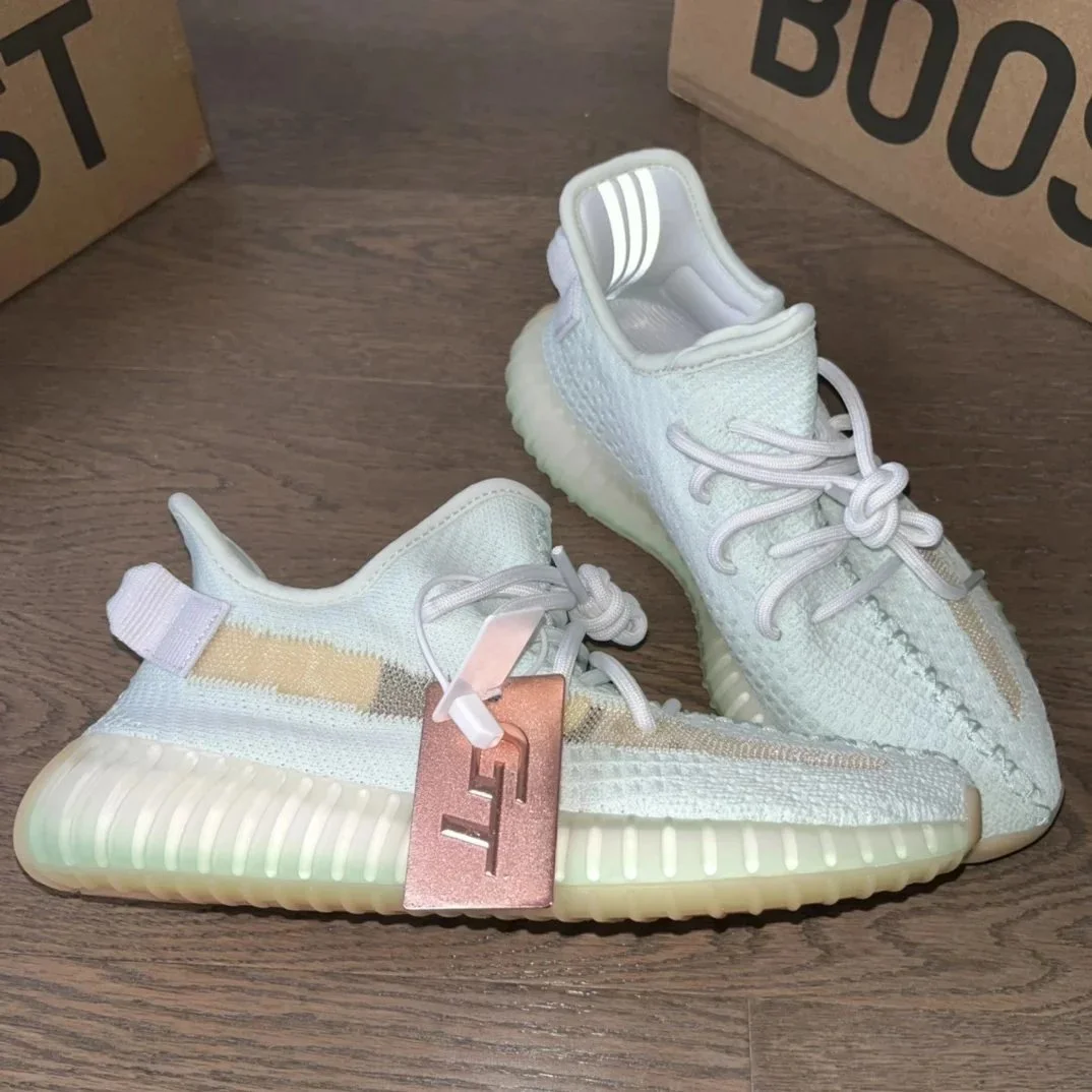 Adidas Yeezy Boost 3