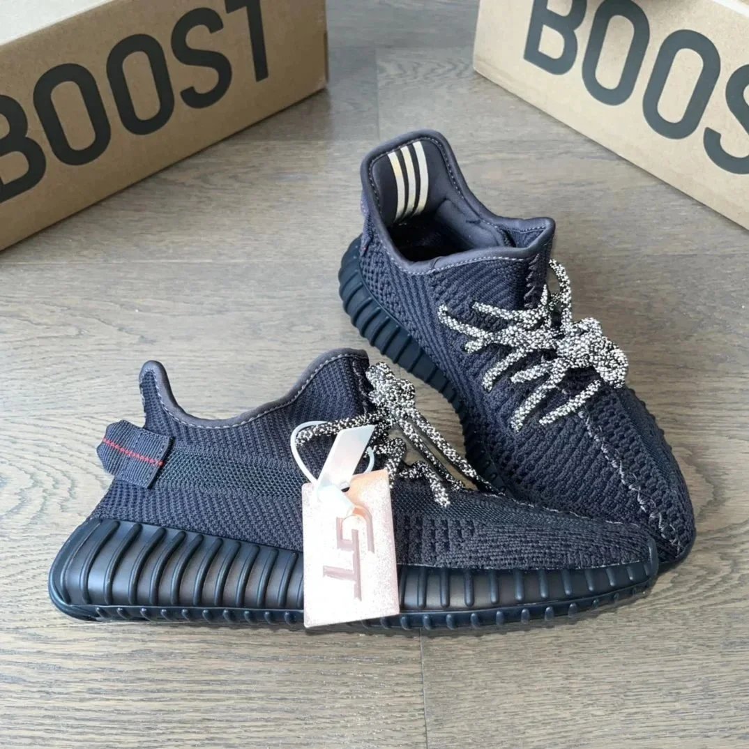 Adidas Yeezy Boost 3