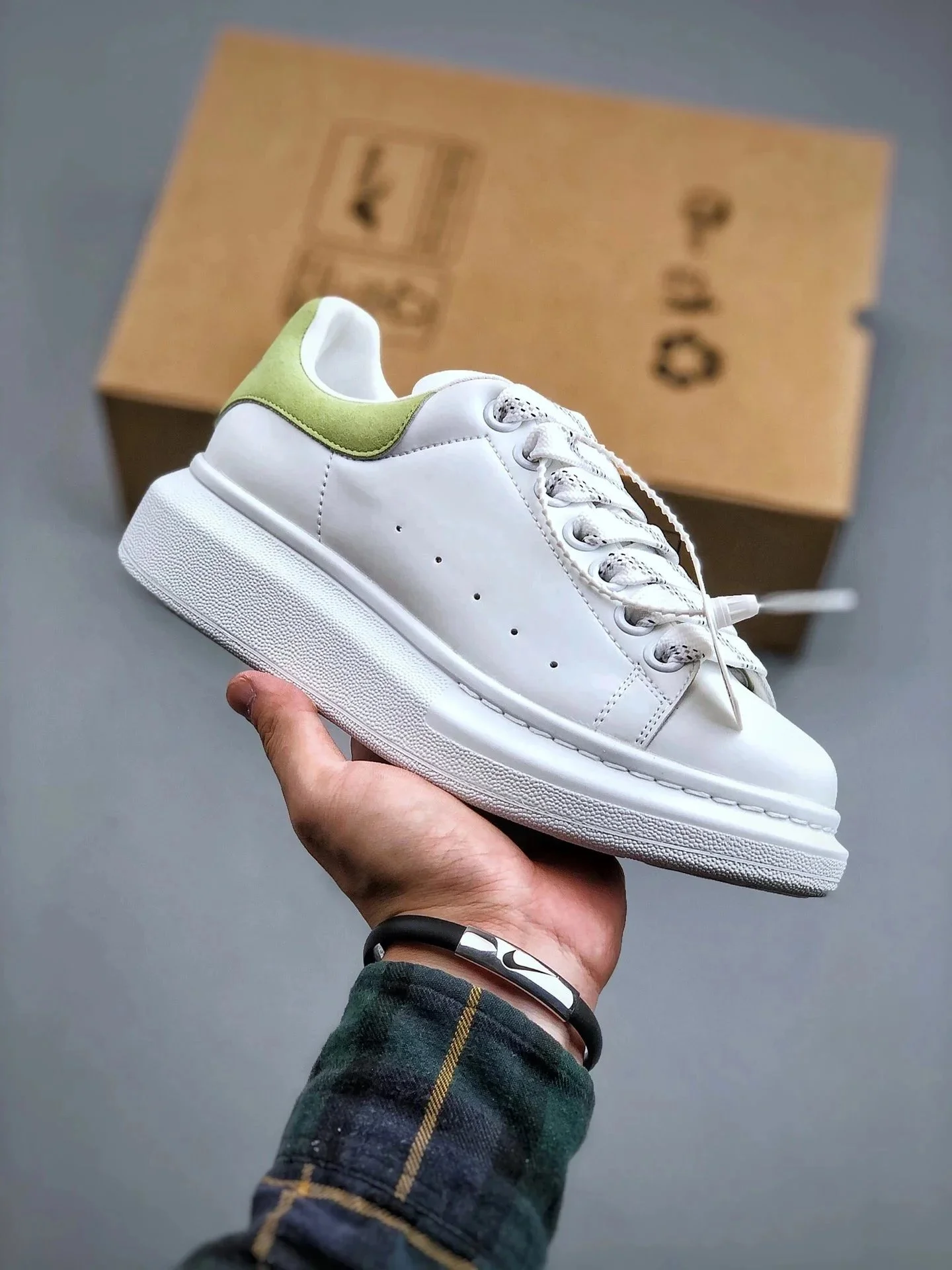 Alexander McQueen Wh