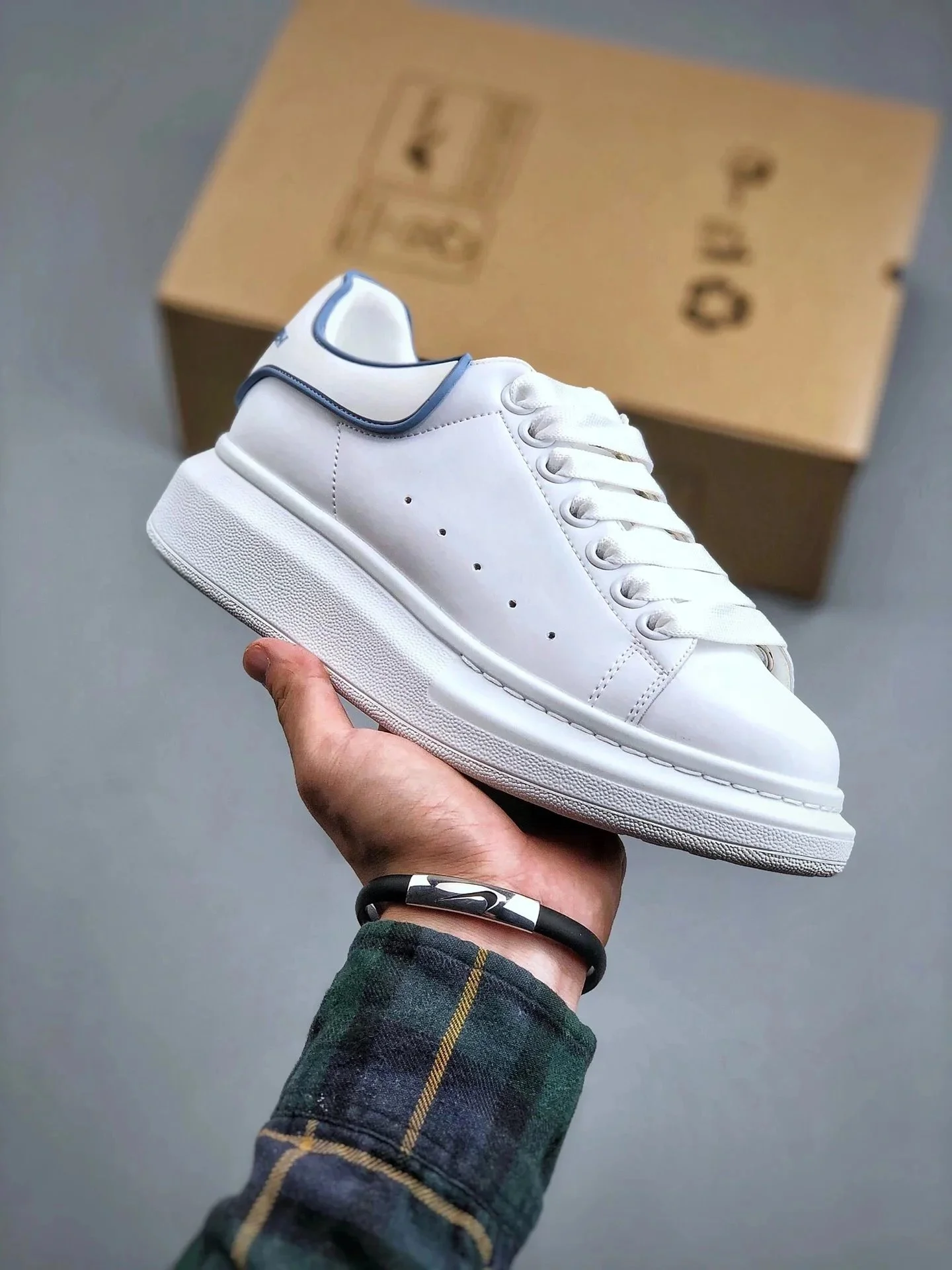 Alexander McQueen Wh