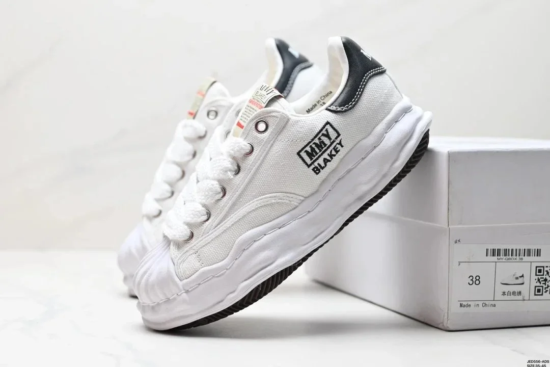 MM6 Blakey White Sne