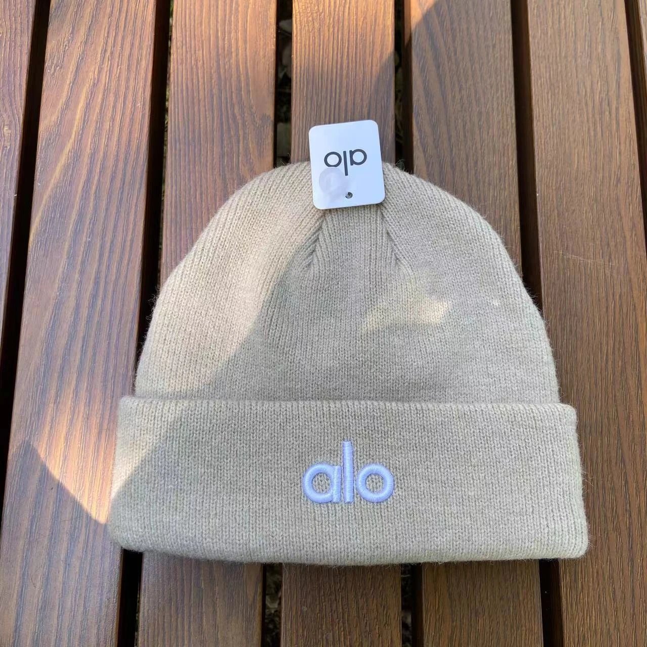 Alo Yoga Beanie Gray Knit Hat - 20