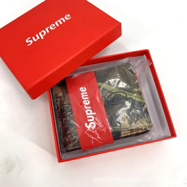 Supreme x JNCO Camo Print Short Wallet - 6