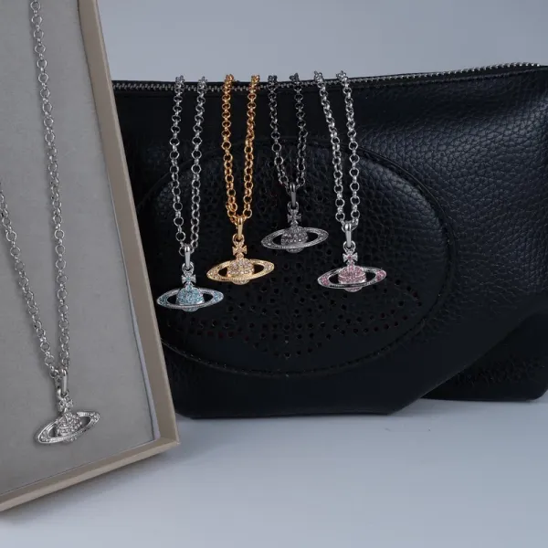 Vivienne Westwood Orb Pendant Necklace Gold Jewelry - 3