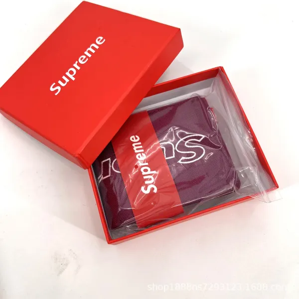Supreme x JNCO Camo Print Short Wallet - 3