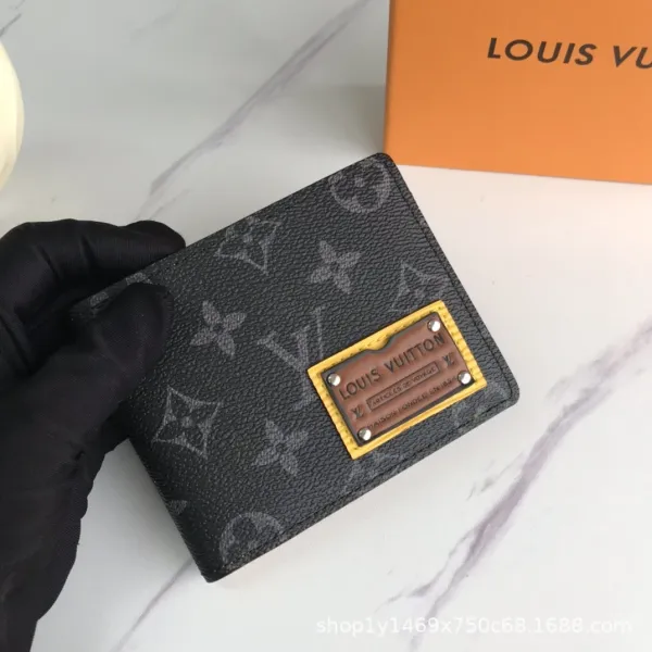 Louis Vuitton Monogram Eclipse Card Holder Black - 1