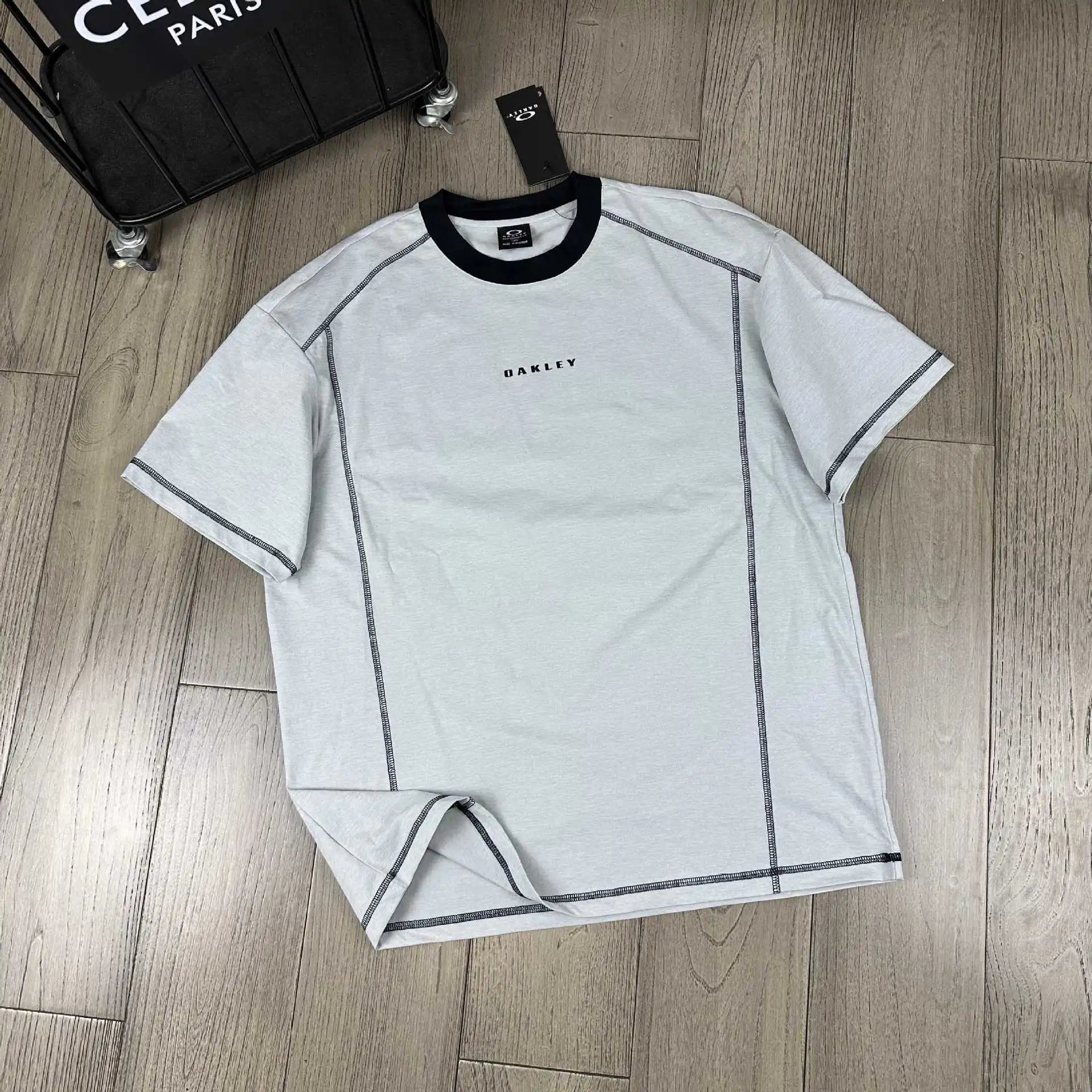 Letter Print Couple T-Shirt photo 5