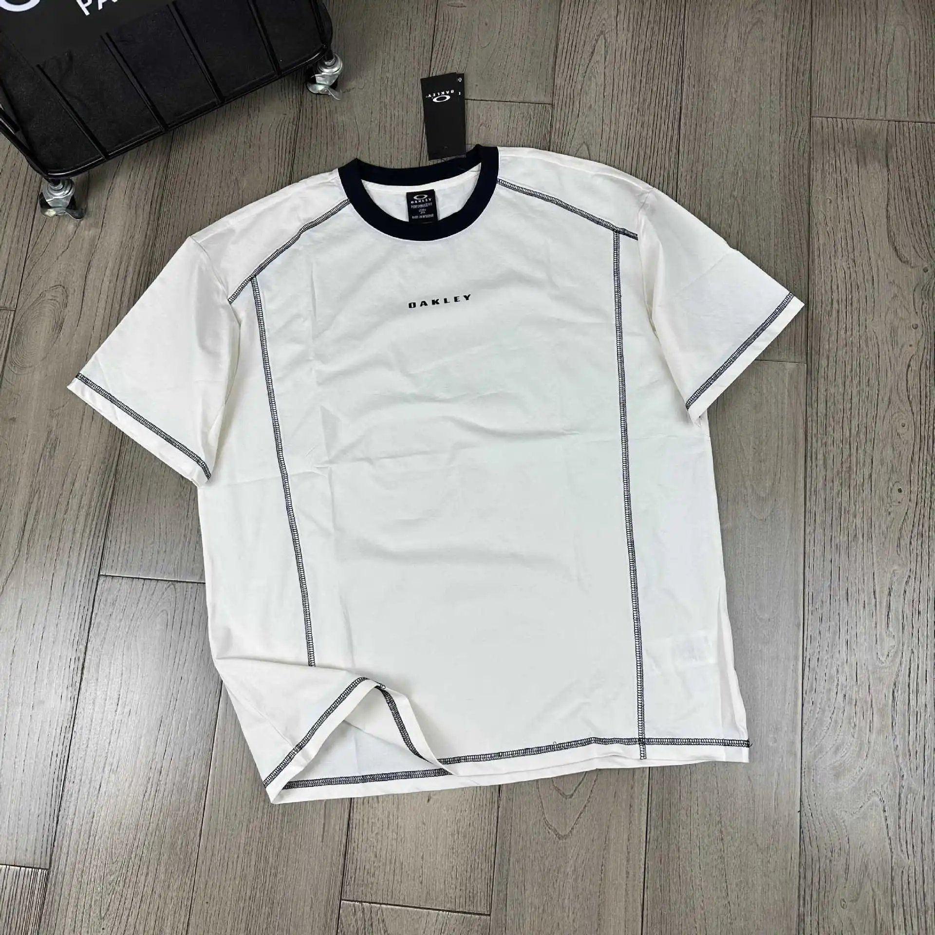 Letter Print Couple T-Shirt photo 3