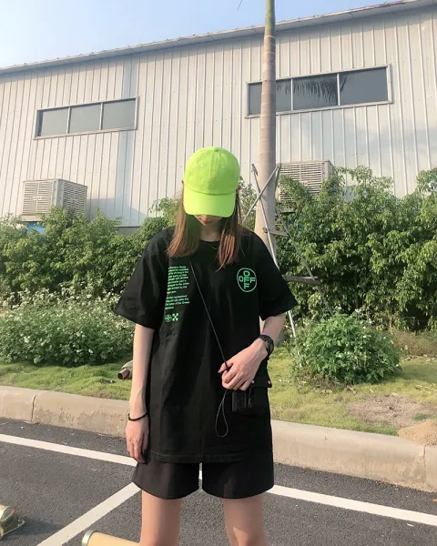 Off-White Abstract Print T-Shirt White - 19