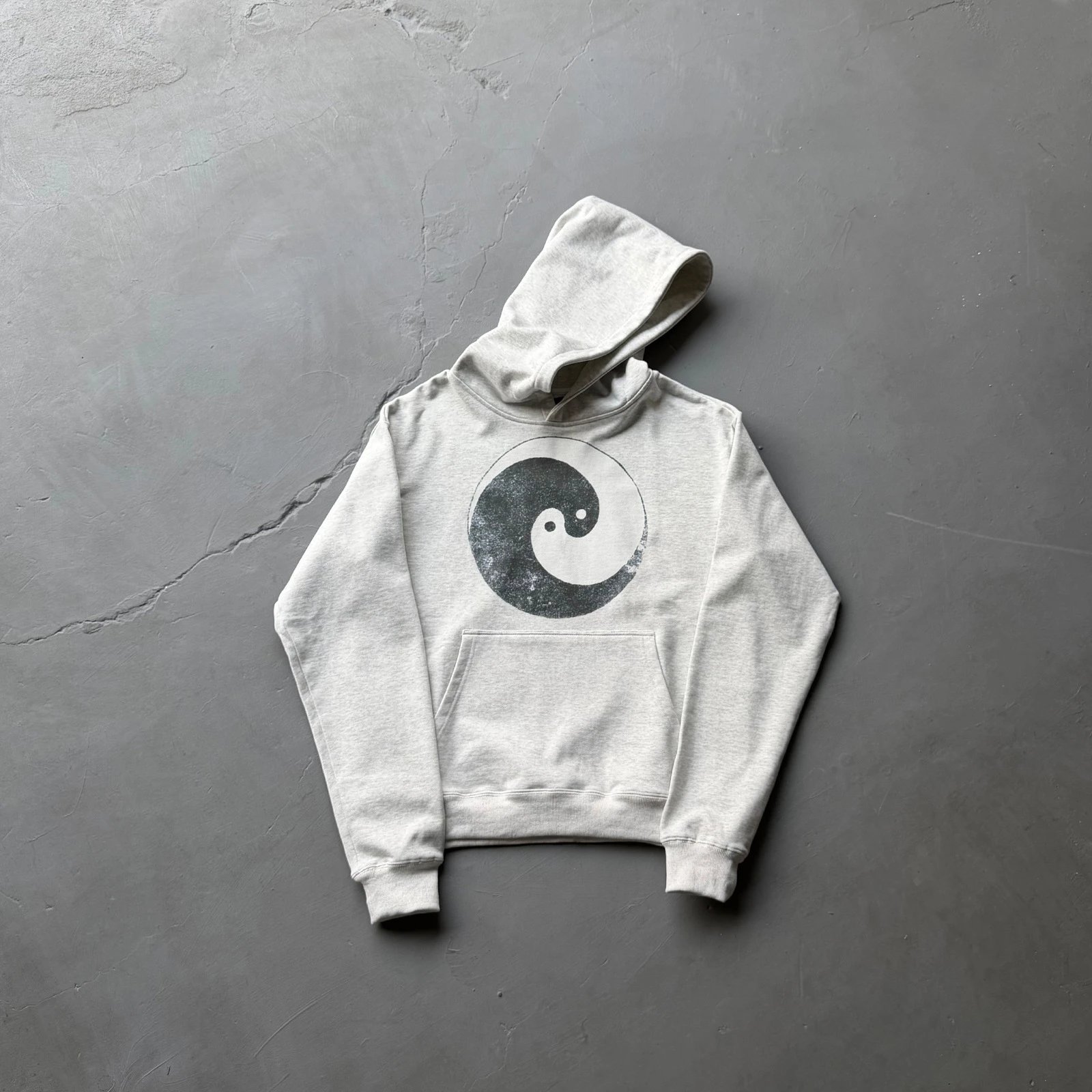 Yin Yang/Gray