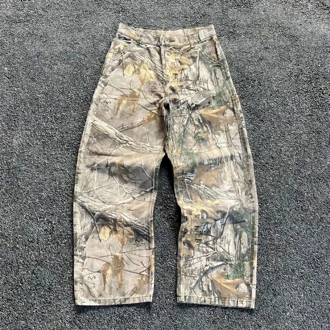CHT Loose Straight Leg Jeans