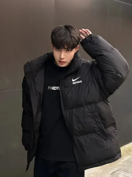 Nike Down Jacket Black Outerwear - 1