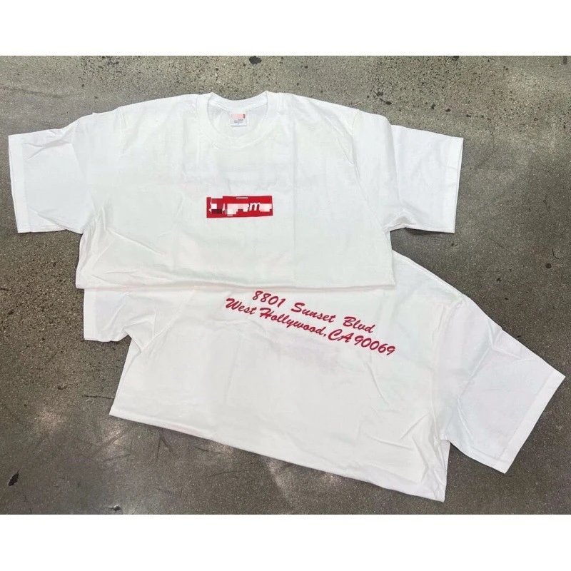 Supreme tee foto 2