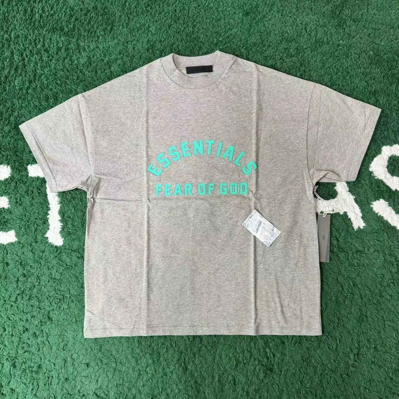 Essentials T-Shirt Short Sleeve — deep wheat ash colorway — USFans Spreadsheet photo