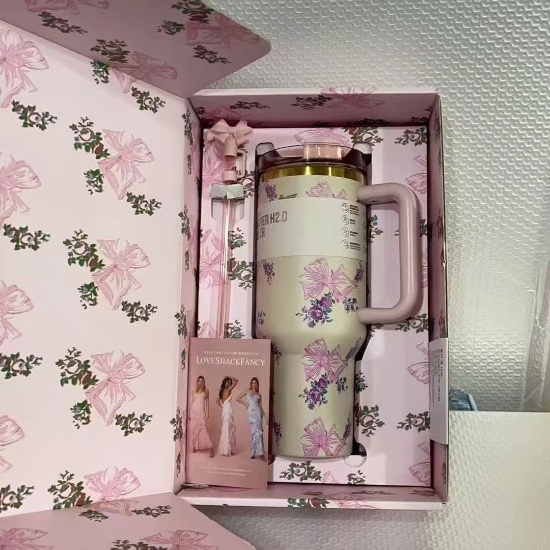 Stanley Thermos Cup — Bow powder colorway — USFans Spreadsheet photo
