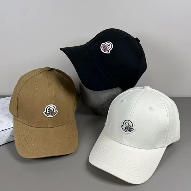 Moncler baseball cap: seller detail photo 1
