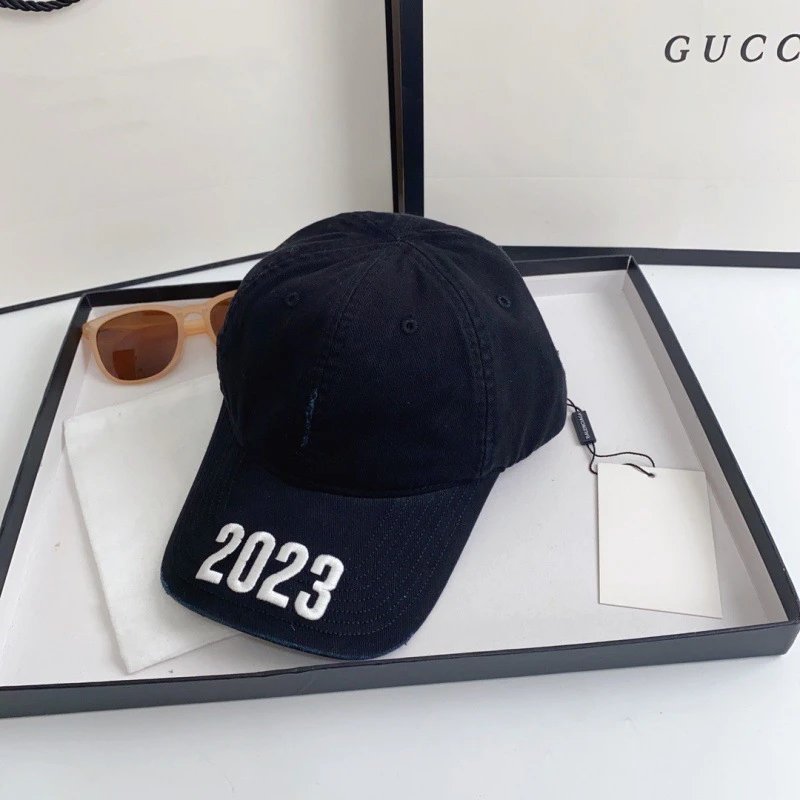 Balenciaga Cap — 2023 Black colorway — USFans Spreadsheet photo