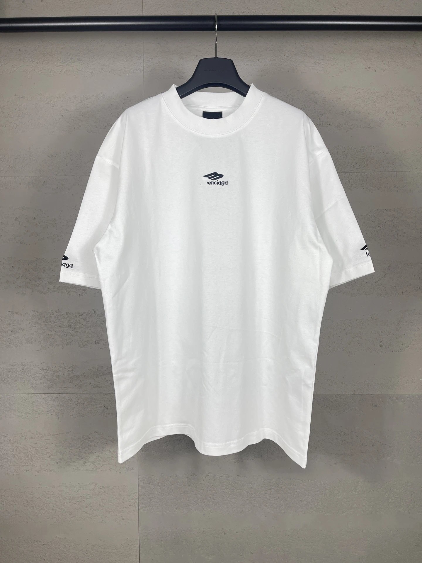 Balenciaga Logo T-Shirts — white colorway — USFans Spreadsheet photo