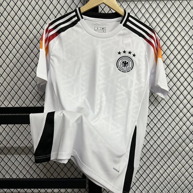 Manchester United Jersey 20-21 — 2425 Germany home colorway — USFans Spreadsheet photo