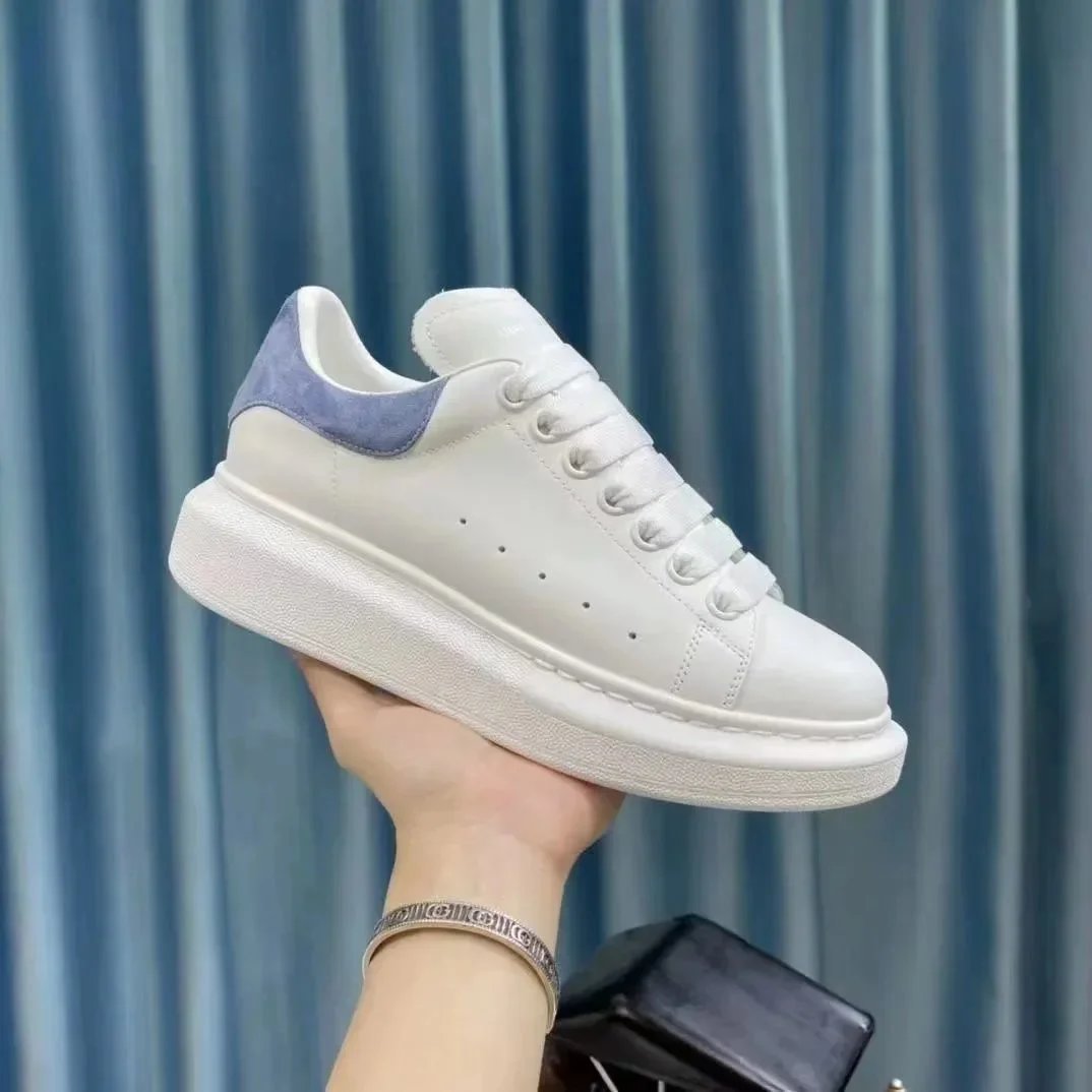 Light blue velvet tail