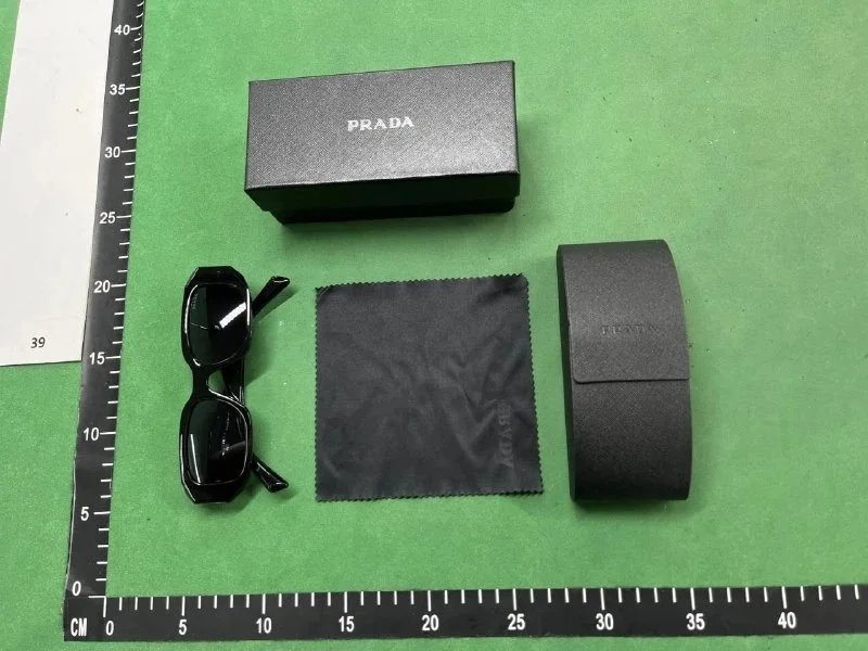 工厂高品质眼镜UN001XW 2