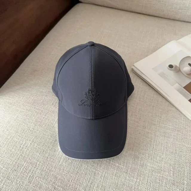 Unbranded Hats Embroidered Crest Baseball Cap product detail image 1