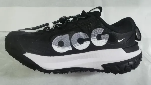 Nike ACG Mountain Fly Low Black / White Sneakers Running Shoes - 1