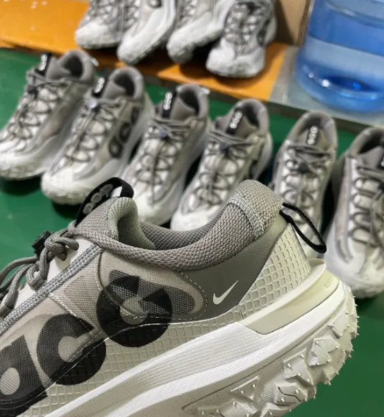 Nike ACG Mountain Fly Low Beige Sneakers Running Shoes - 9