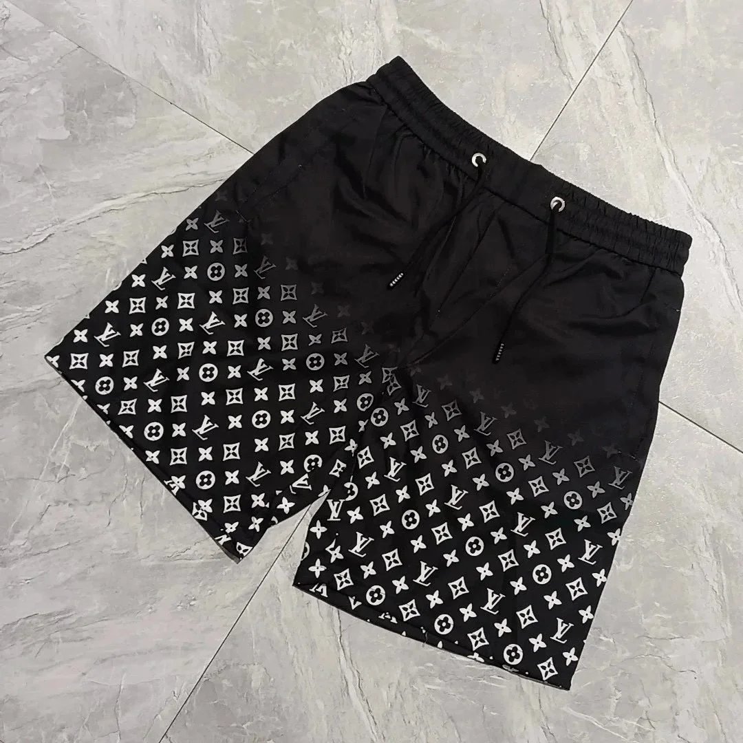 Summer new men's leisure shorts.