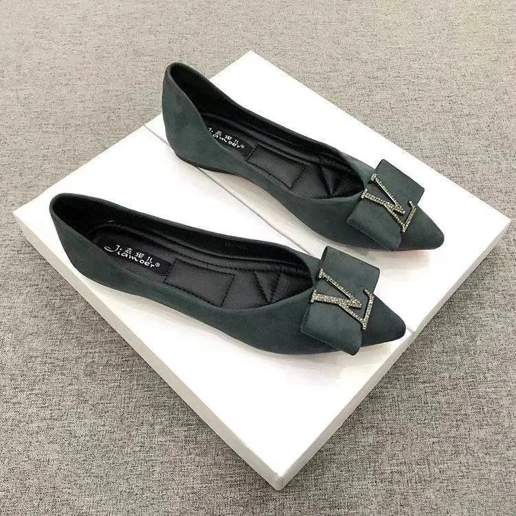  LV Flats