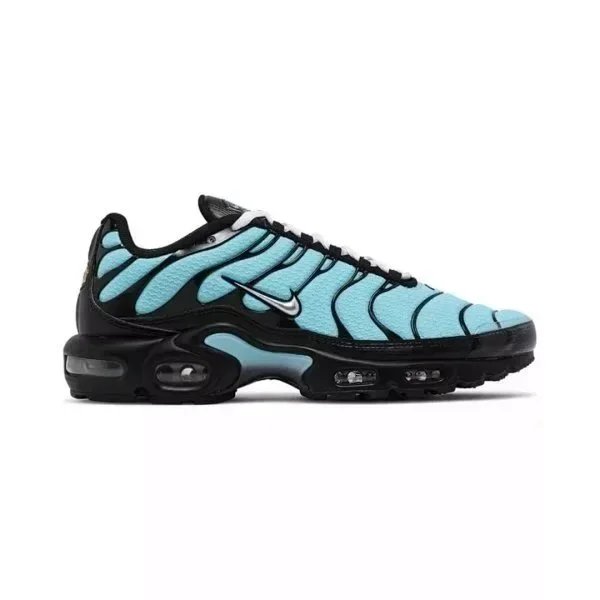 Sneakers photo 3