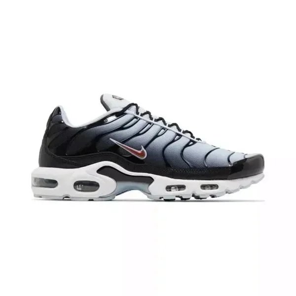 Sneakers photo 6