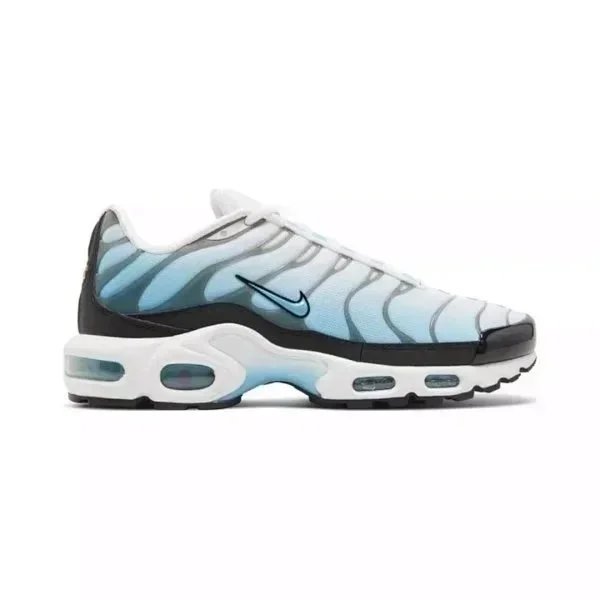 Sneakers photo 5