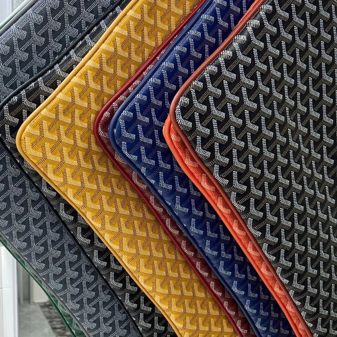 2026 Dog Tooth Bag Men’s and Women’s Makeup Storage Handheld Classic Bag Large Size Ready in Stock Same Style New Bag