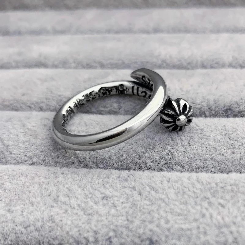 V-style ring