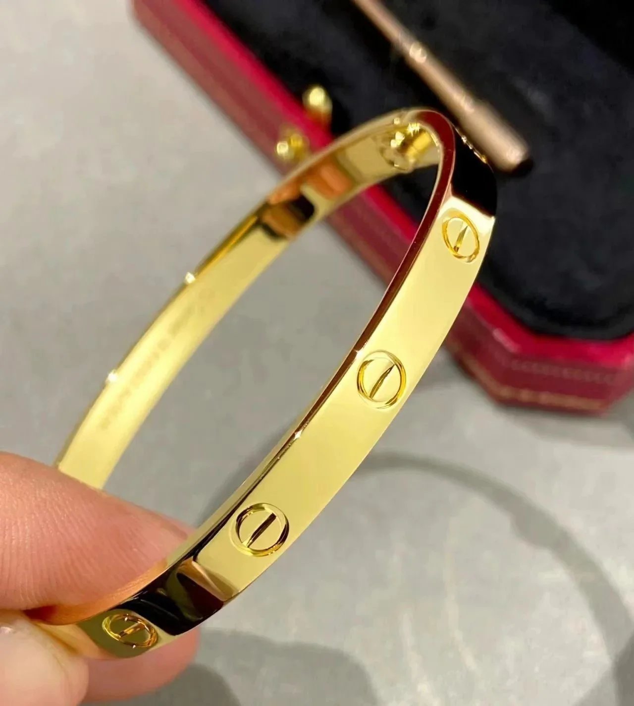 Wide Yellow Gold [No Diamonds]