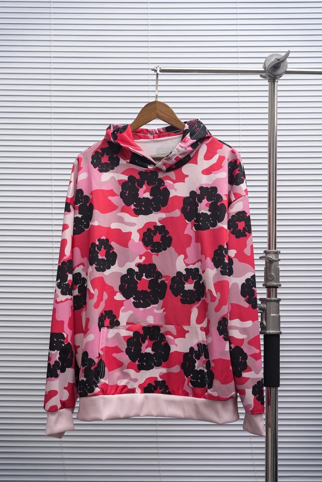 迷彩粉色卫衣