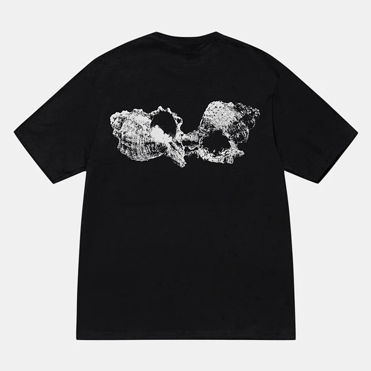 STU 24SS SHELLS TEE 贝壳海螺素描英文logo印花圆筒短袖T恤 颜色：黑色 白色 宝蓝色 尺码：S M L XL  Y2422#
