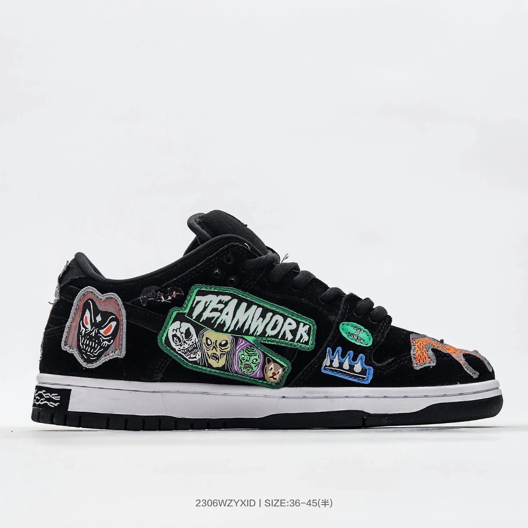 Nike SB Dunk Low Pro Skate Shoes