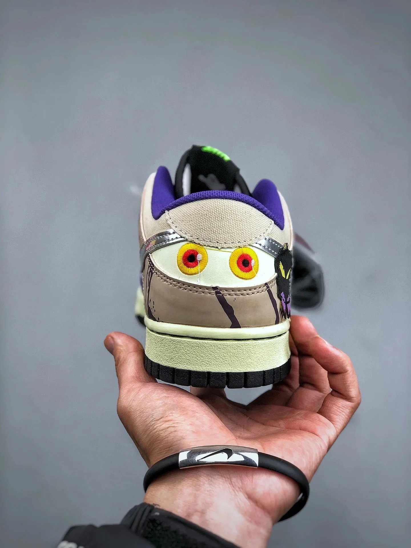Nike SB Dunk Low Pro Skate Shoes
