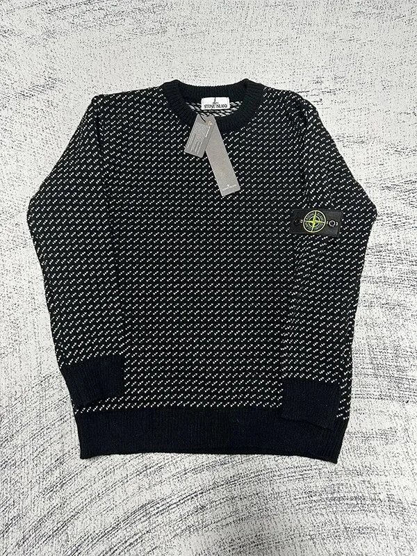 Stone Island Knitwear Essentials Collection