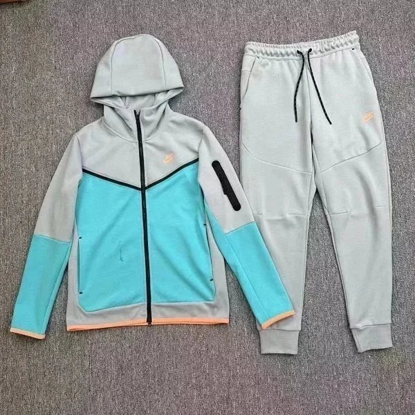 Nike Sportswear Tracksuit Tech Pack