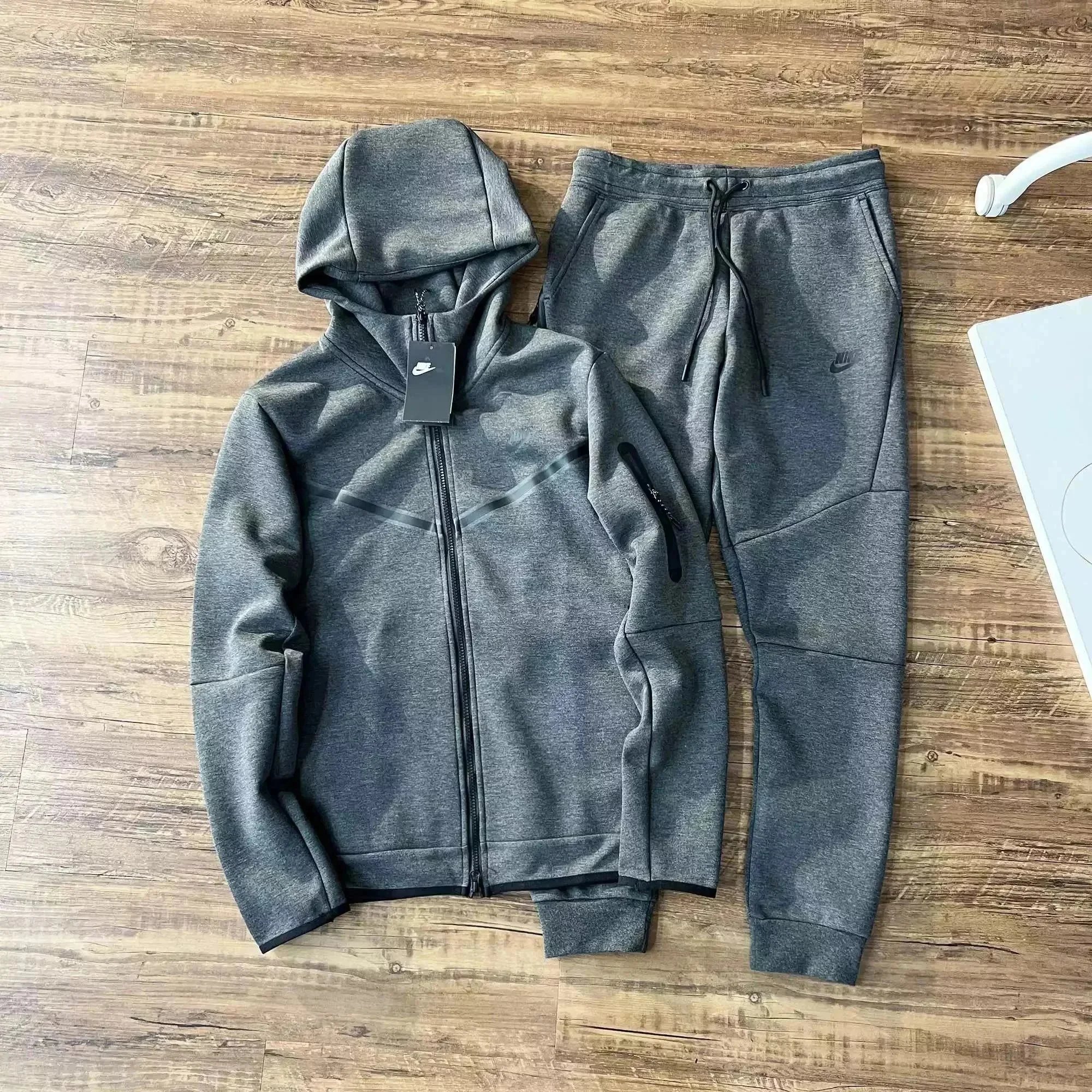 Nike Sportswear Tracksuit Tech Fleece