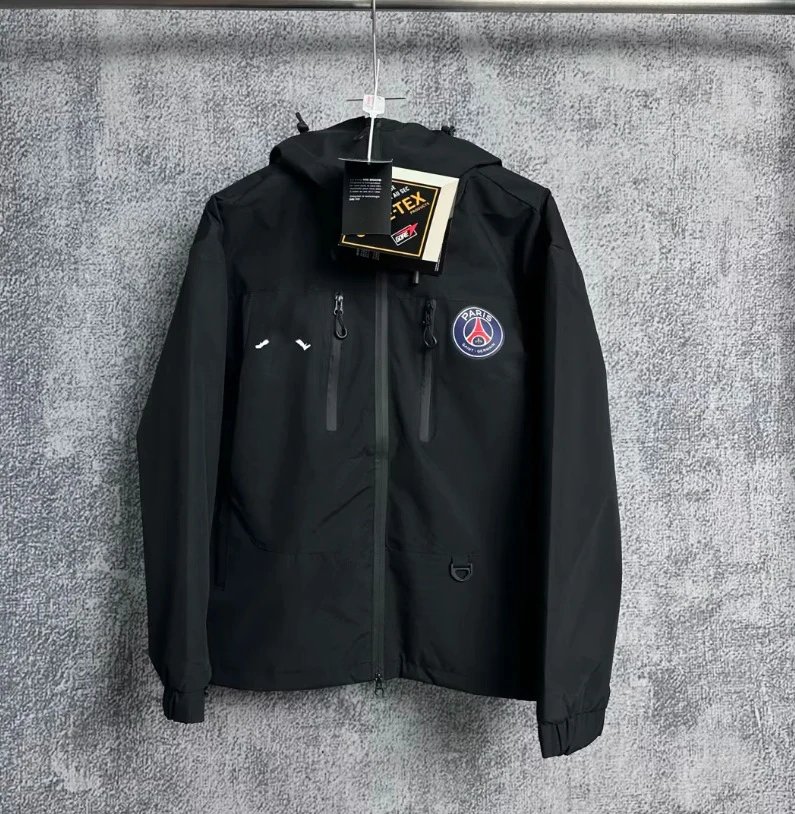 X02 Paris stormcoat black