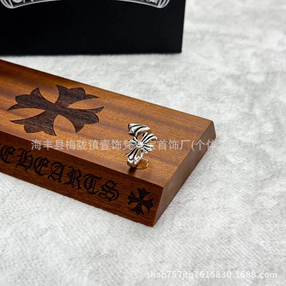 【克羅】甩尾十字架