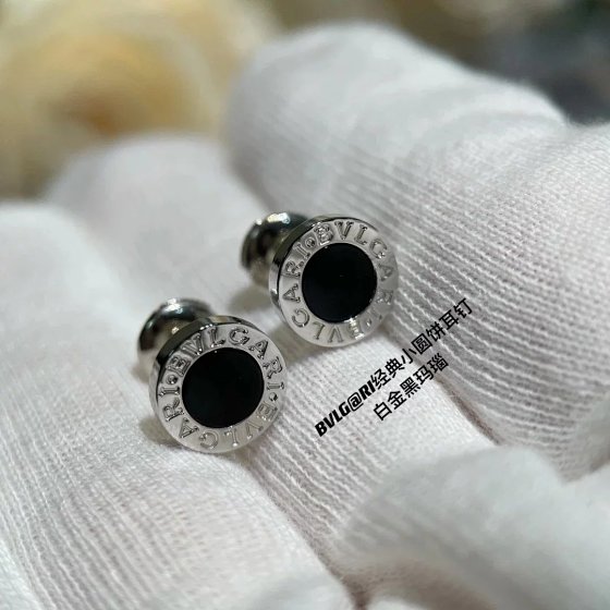Bao Classic Logo Round Cake Stud Earrings Rose Gold Onyx / White Gold Onyx